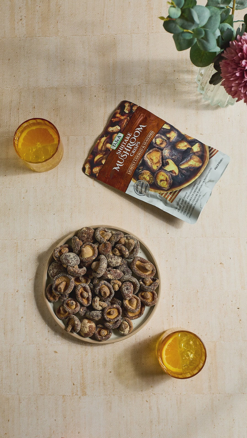 DJ & A Shiitake Mushroom Crisps 30g pack.