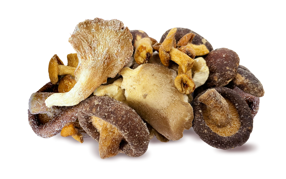 Close-up of DJ & A Mixed Mushroom Crisps, a plant-based savoury snack.